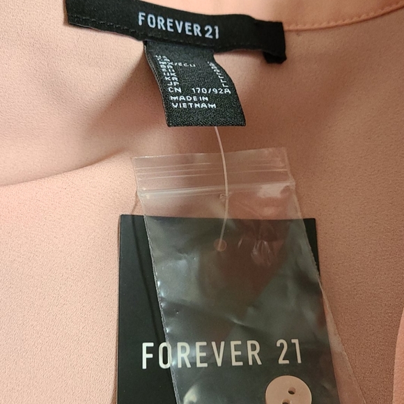 NWT Forever 21 Salmon Blouse Sz L - Picture 3 of 3
